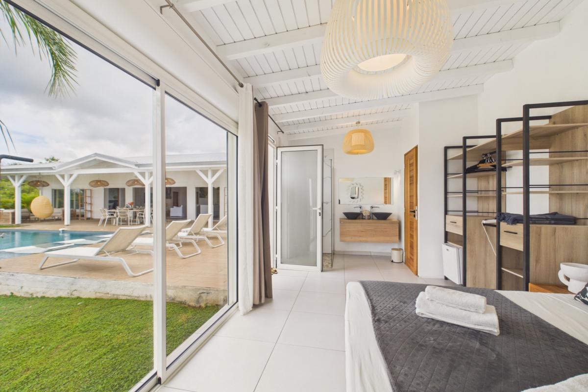 38.Location villa avec piscine vue mer Saint François Guadeloupe